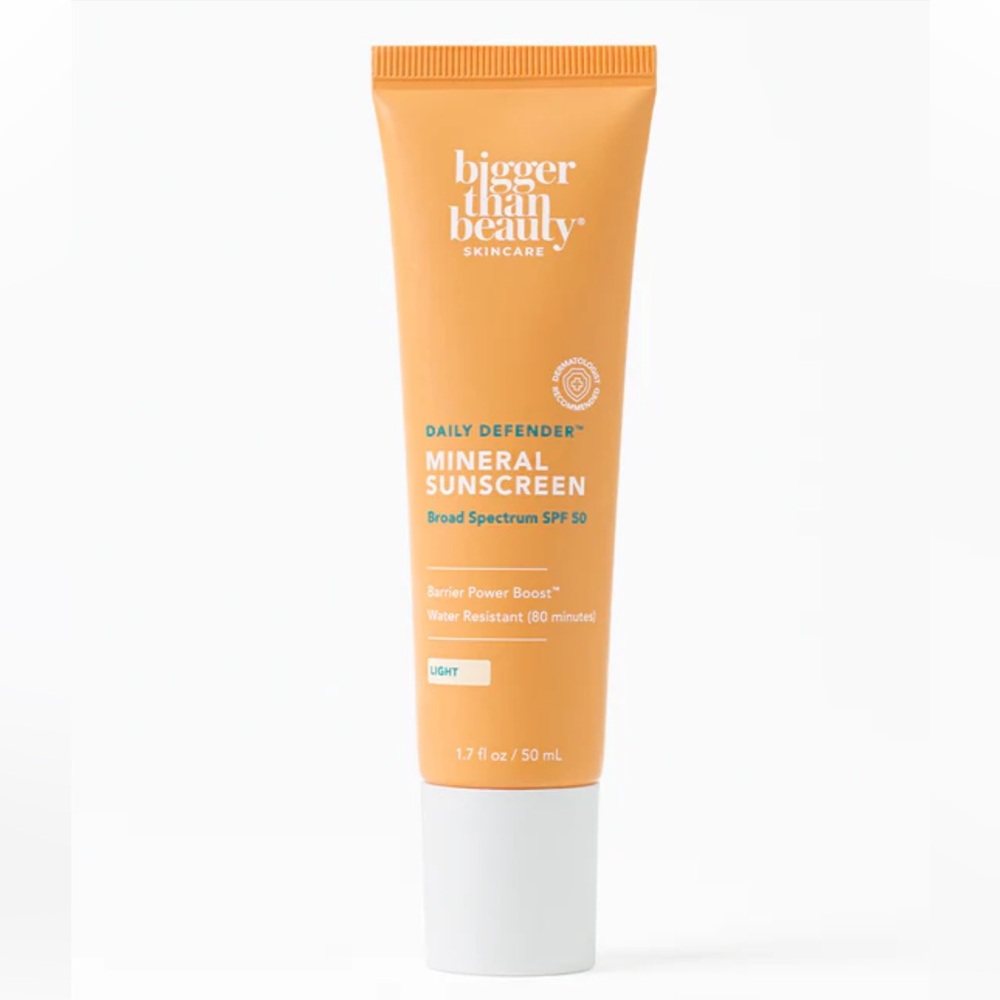 NEW Daily Defender Mineral Sunscreen Lightly Tinted